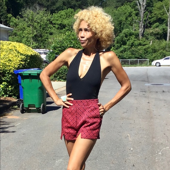 Moonlight YOOX red brocade slit hot shorts pants M - Picture 1 of 4